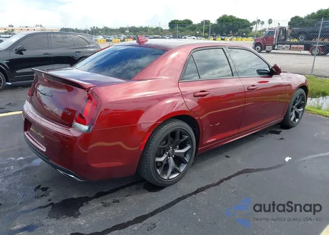 2021 Chrysler 300 300S z USA, uszkodzony, nr VIN 2C3CCABG6MH585788